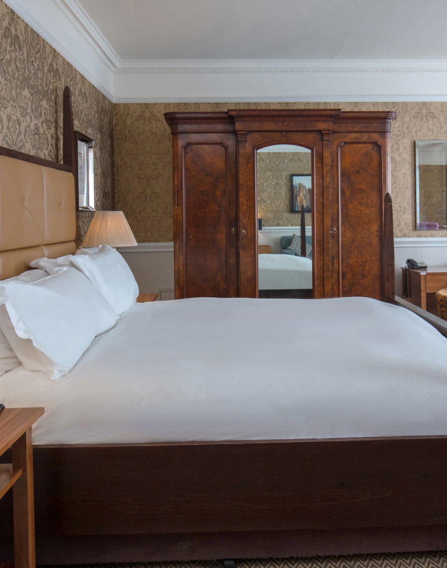 Crosssell Desktop Primary CTA Manor House