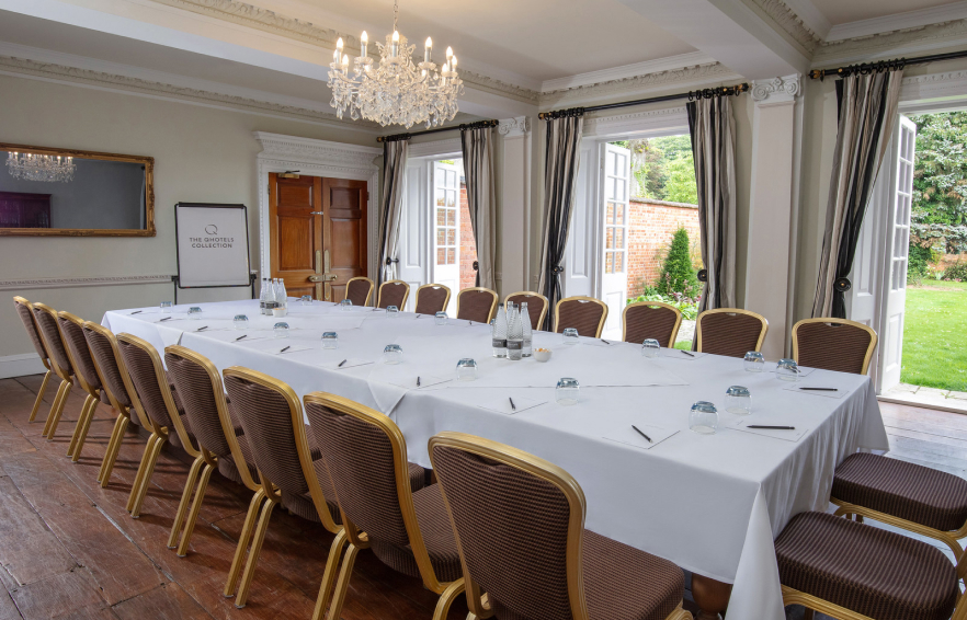 Carousel Desktop Dining Room Carousel 2