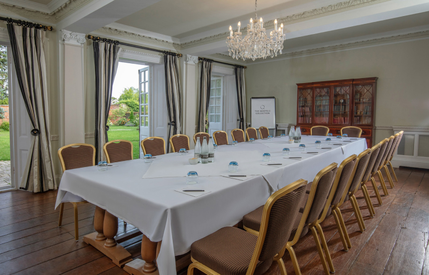 Carousel Desktop Dining Room Carousel 3