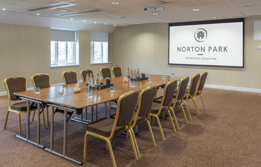 Carousel Desktop Wonston Suite Carousel 1