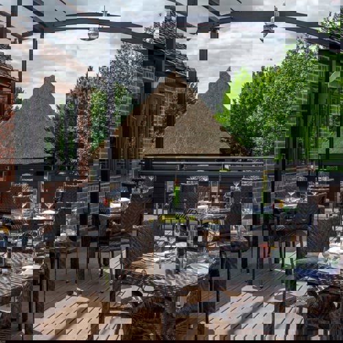 <p>Terrace</p>