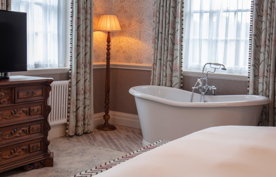 Mainsuite Carousel Desktop Tulip Suite Carousel 3