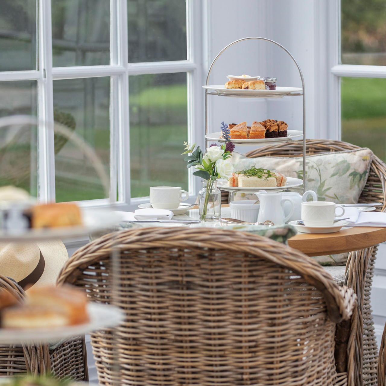 5050 Desktop Aft Tea