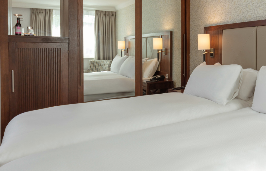 Mainsuperior Carousel Desktop Superior Twin Carousel 4